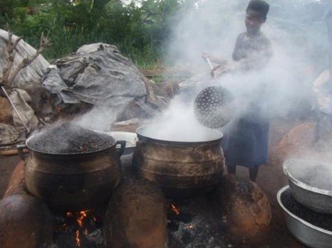 Help Over 50 Ghanaian Women Run a Small Business