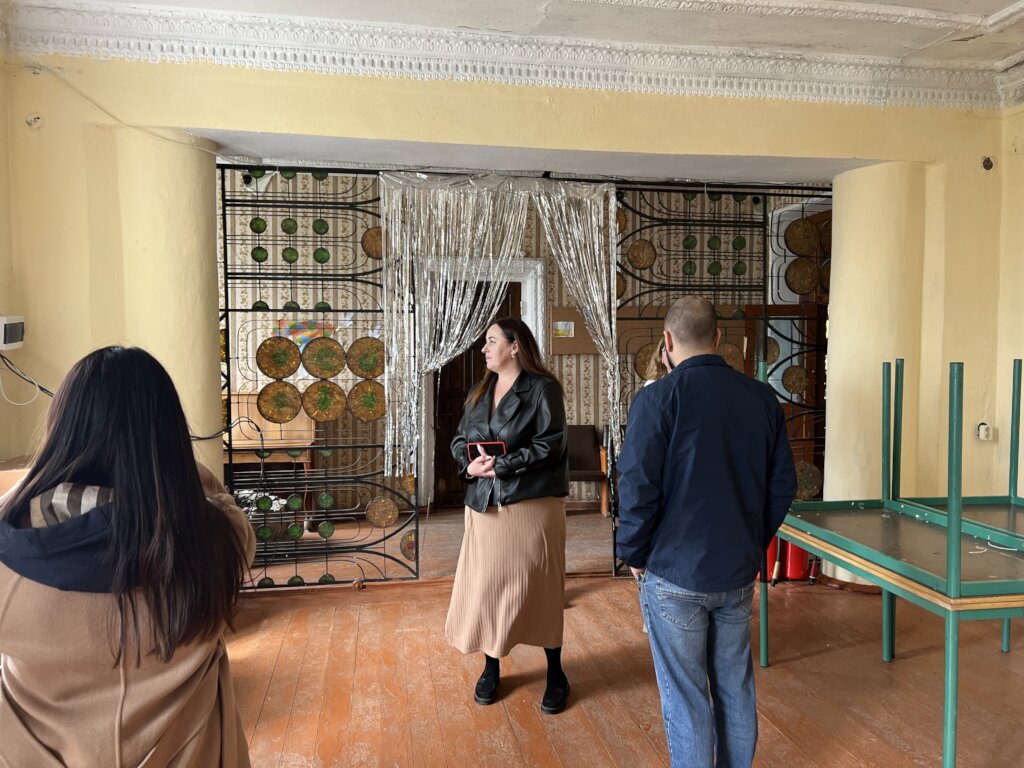 Restore a community center in Shevchenkove