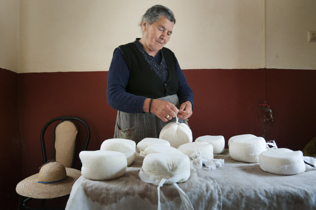 Traditional Cheese Makking - Best of Peloponnese