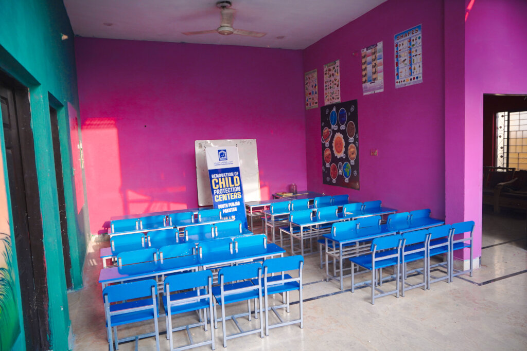 Educate 3600 Street children in Pakistan