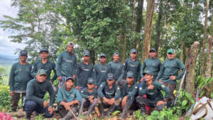 Parrot rangers in La Moskitia, Honduras