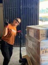 Unloading pallets in LA