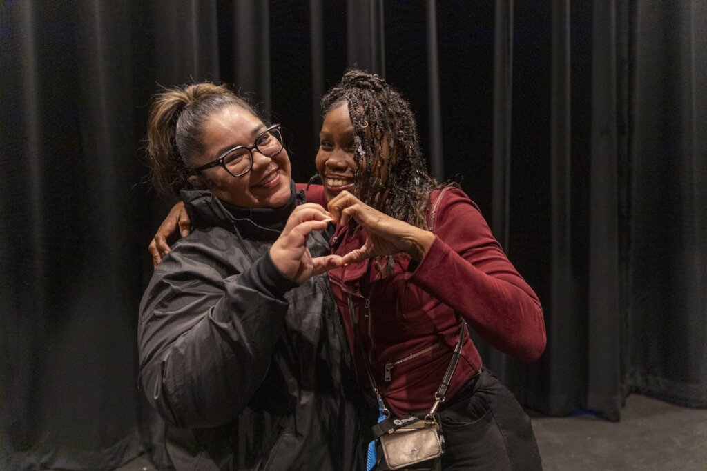Art Programs for 850 Underserved Los Angeles Youth