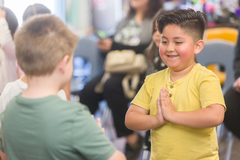 Art Programs for 850 Underserved Los Angeles Youth