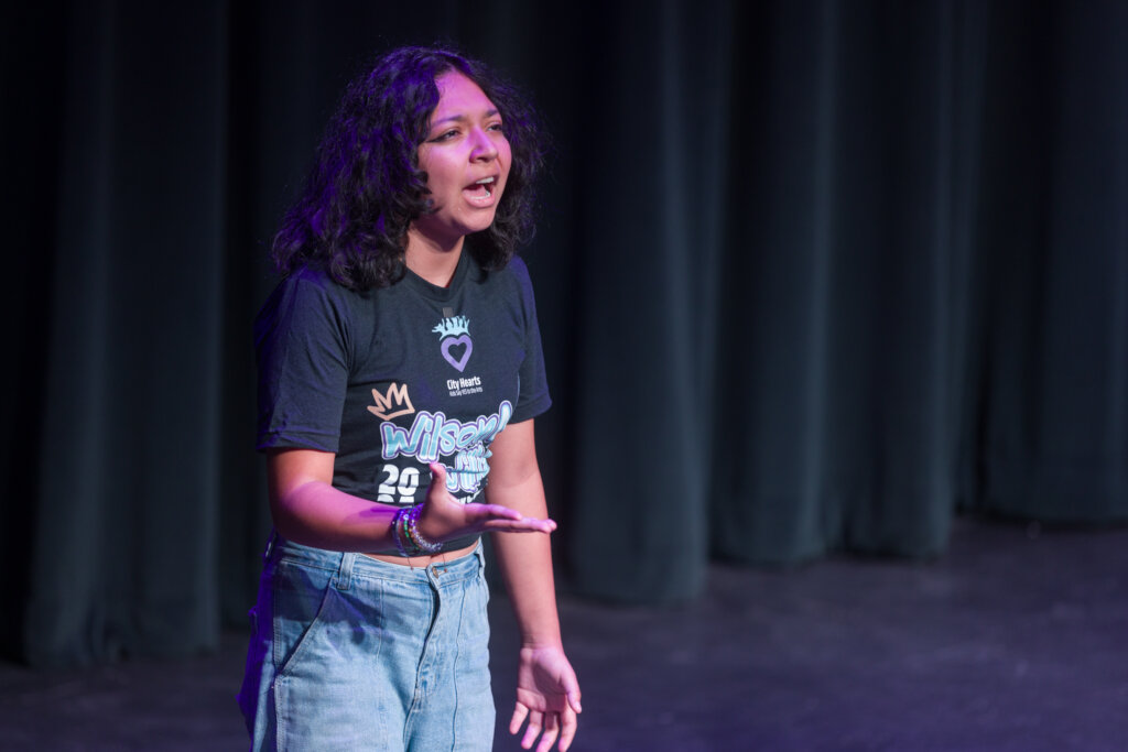 Art Programs for 850 Underserved Los Angeles Youth