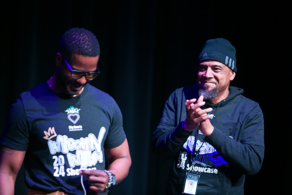 Art Programs for 850 Underserved Los Angeles Youth