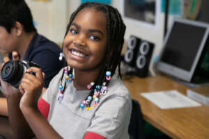 Art Programs for 850 Underserved Los Angeles Youth