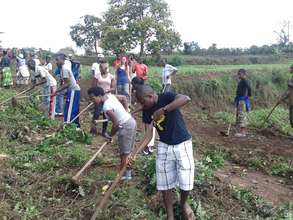 RVCP members join the cooperative in umuganda