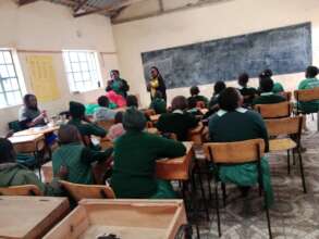 The teacher appreciate HFAW for training