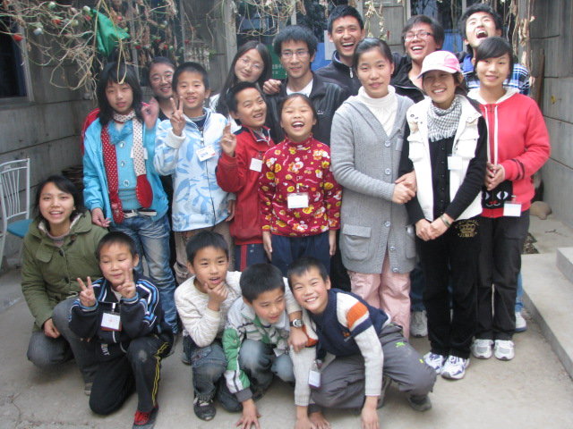 Provide hope to Chinese orphans through education