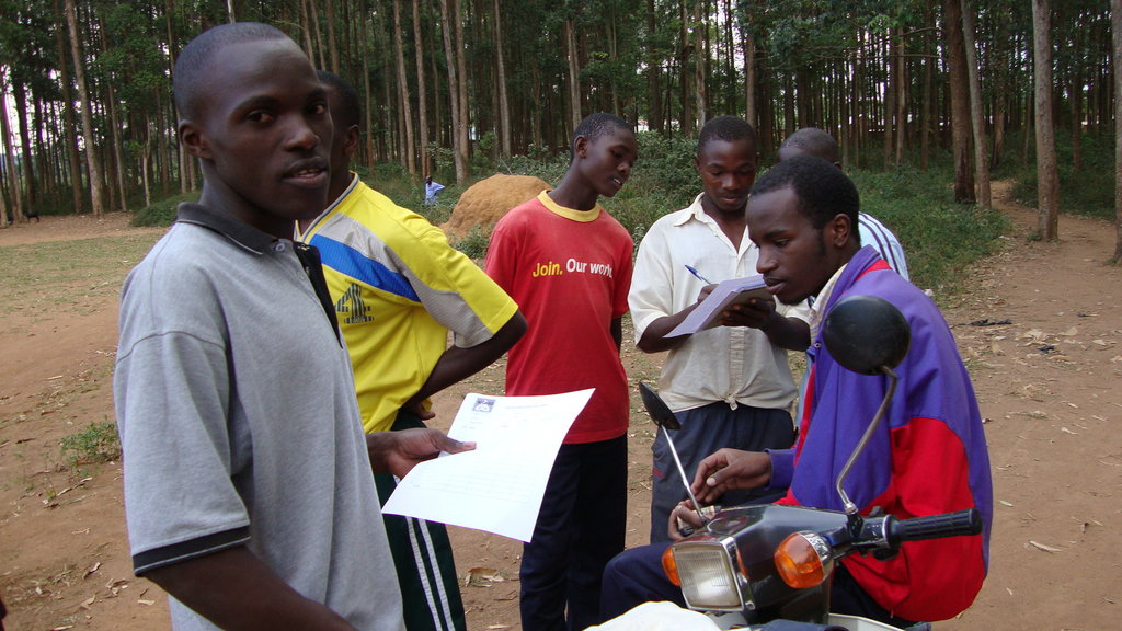 Help 600 youth manage waste in Kira Town Council