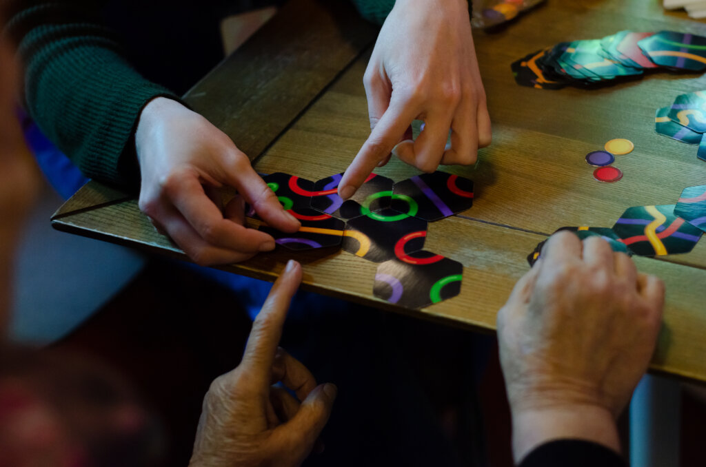 Make Dementia Cafes for 200 Ukrainians in 5 cities