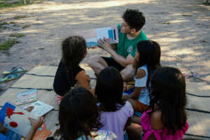 Kids reading at Sao Sebastiao