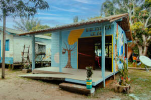 Painting of community library at Para