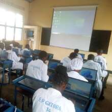 IT training of teachers in smart classroom