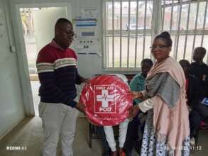 Providing first aid pod