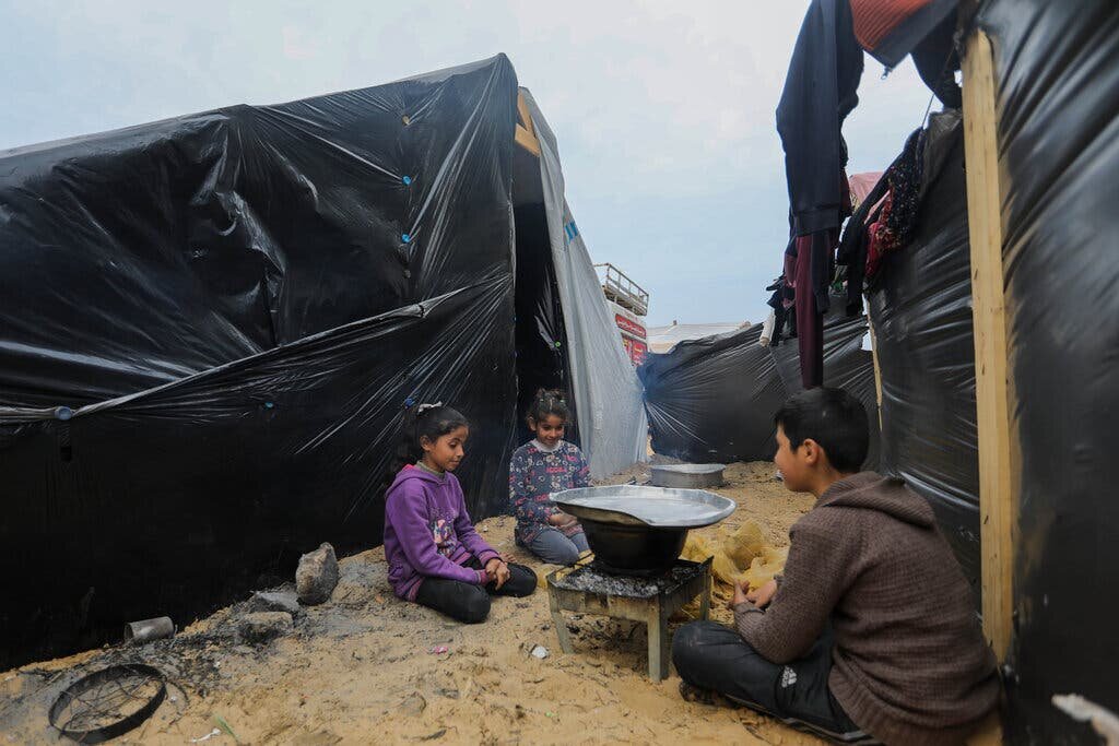 Gaza Winter Crisis: Your Help Brings Warmth!