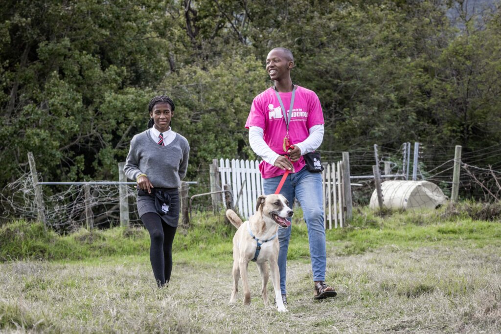 Empower Youth, Transform Shelter Dogs