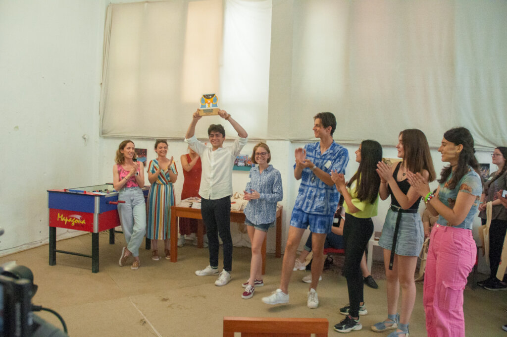 Help Unite Bulgaria's Student Volunteers