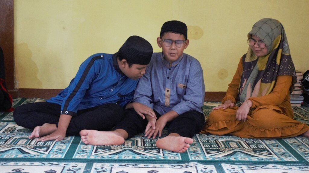 Support disabled children in their education