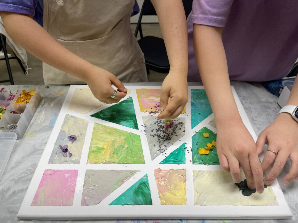 Help Artists with Developmental Disabilities