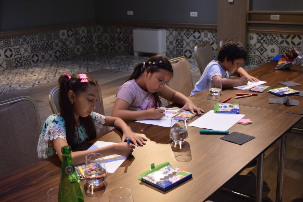 Training for mediators in the community