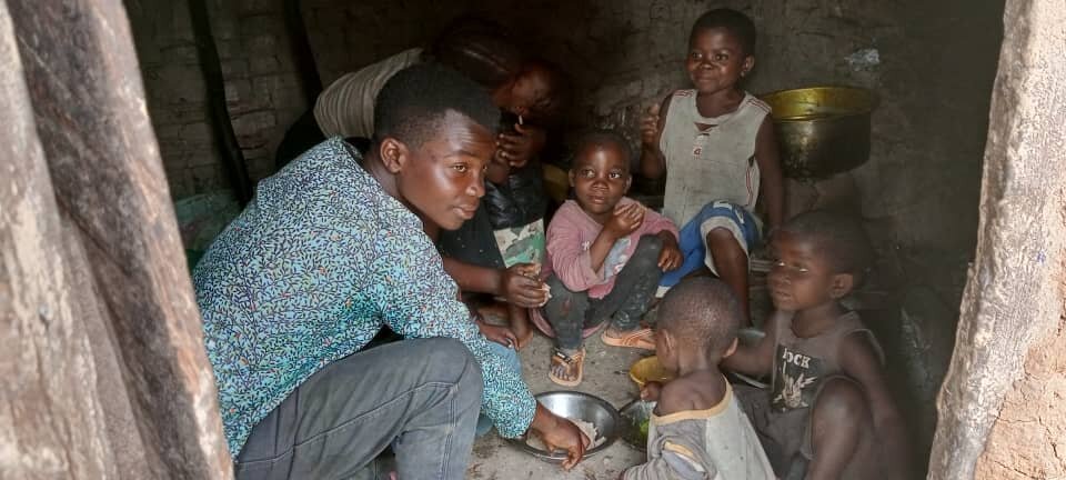 7 Abandoned Orphan Children Need Help in DR Congo