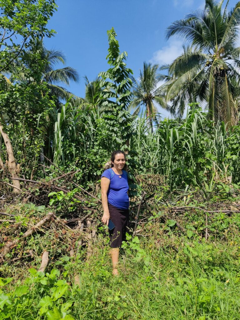WOMEN WORKING AGROECOLOGY