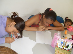 Teen Mothers in Workshop Activity