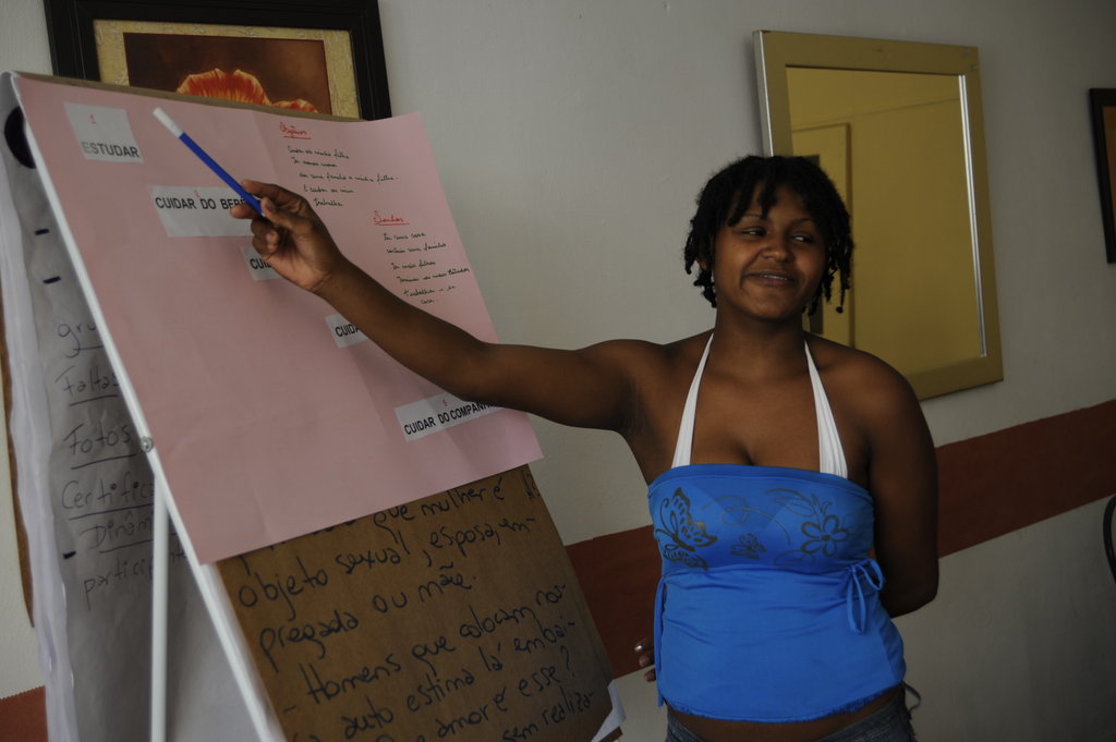 Change Lives of 100 High Risk Teen Mums in Brazil