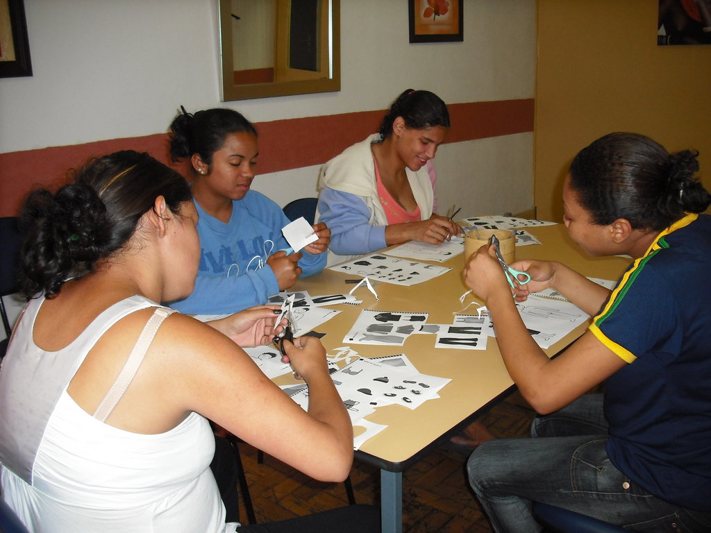 Change Lives of 100 High Risk Teen Mums in Brazil