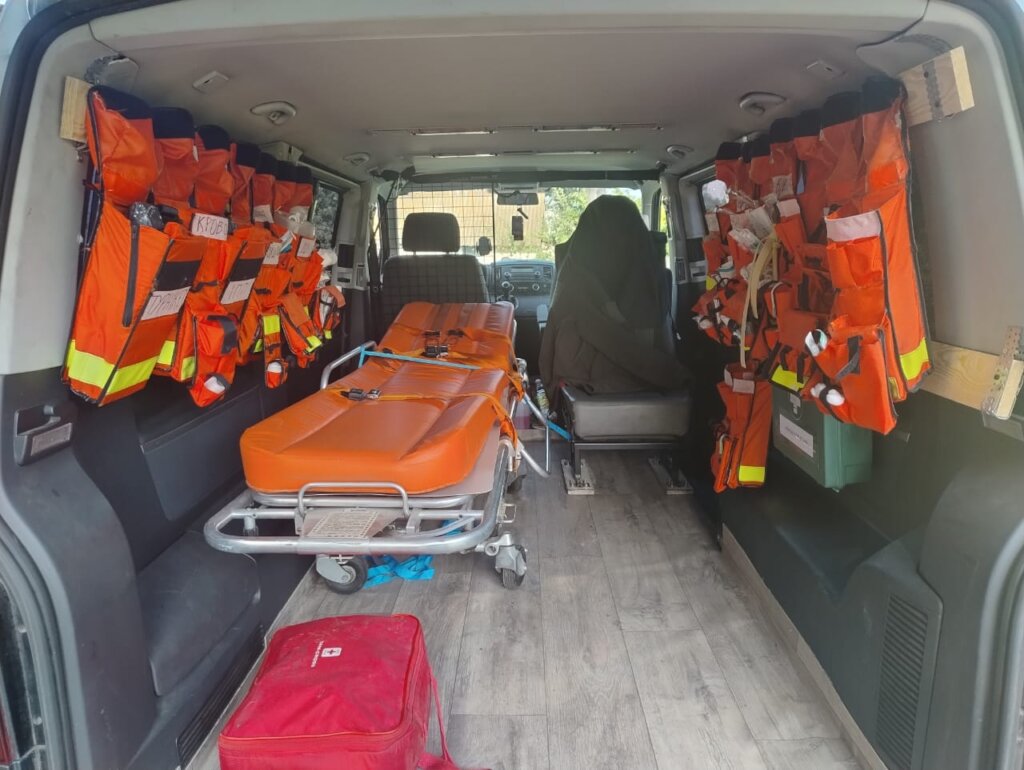 10 medical evacuation vehicles for Ukraine