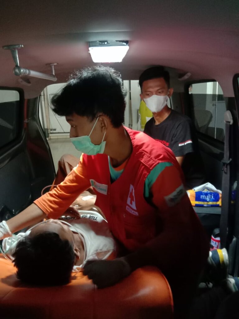 Support free ambulances to keep serving