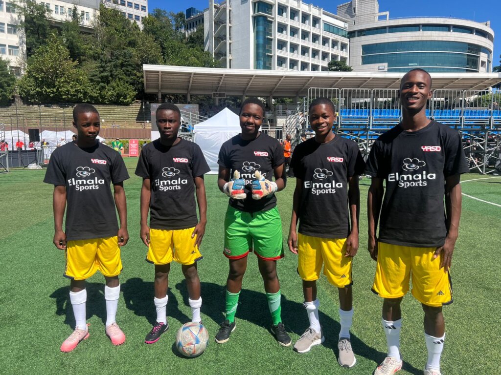 Support 10 Zimbabwean female football players