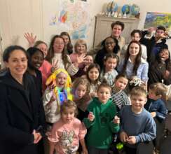 Int'l Volunteer Team Comes to Entertain Our Kids