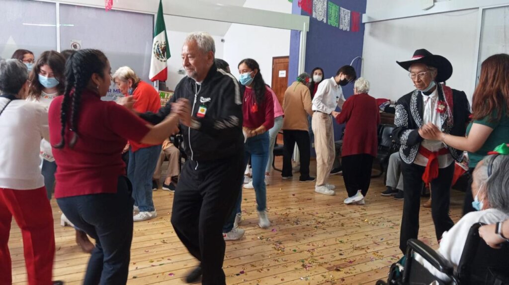 Weaving memories: a new vision for dementia