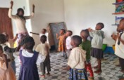 Educate 100 infants in rural Uganda