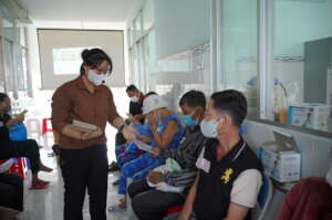 Peer-support session in Binh Chanh, HCMC, Viet Nam
