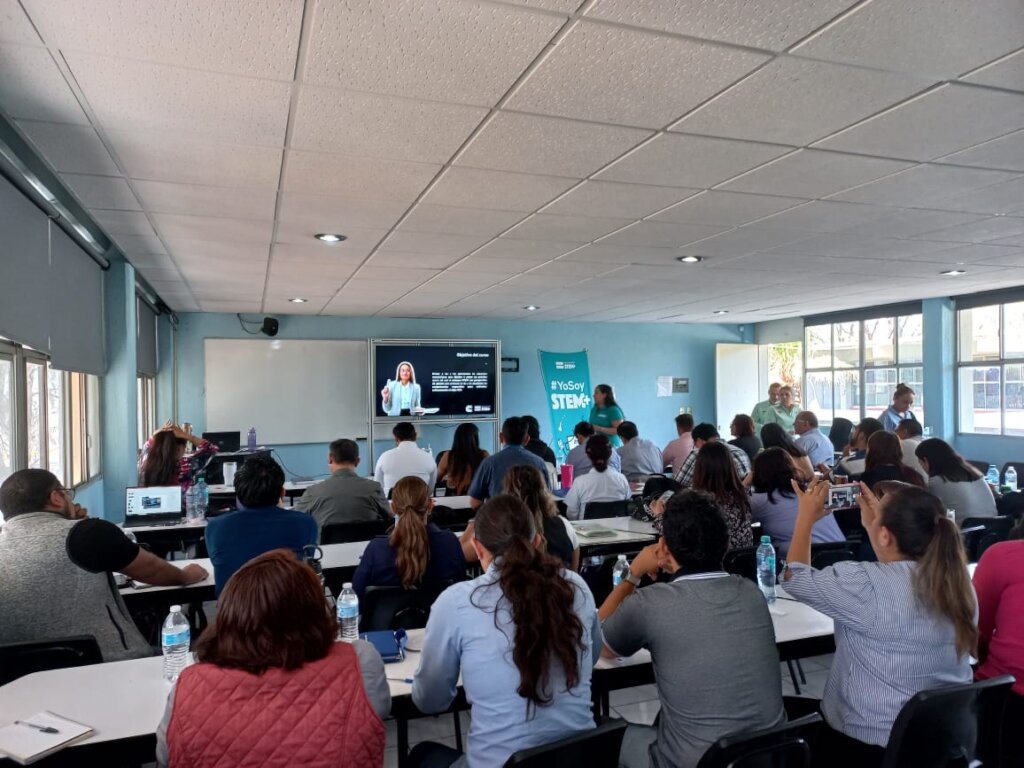Fortalecer comunidades a traves de STEM