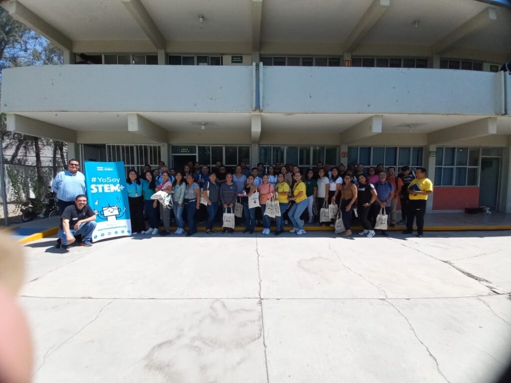 Fortalecer comunidades a traves de STEM