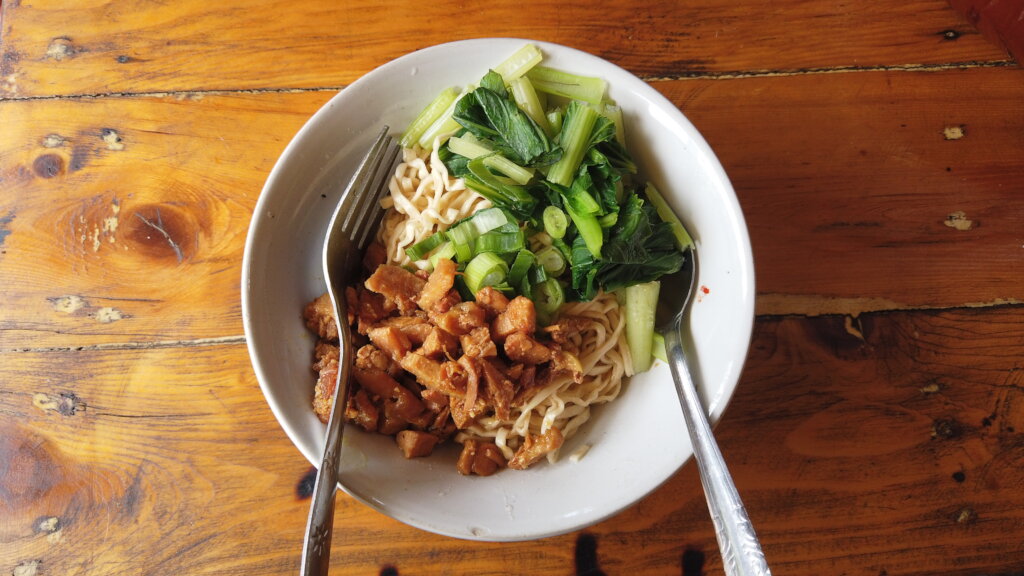 Support Free Lunch Program for Low Income Workers