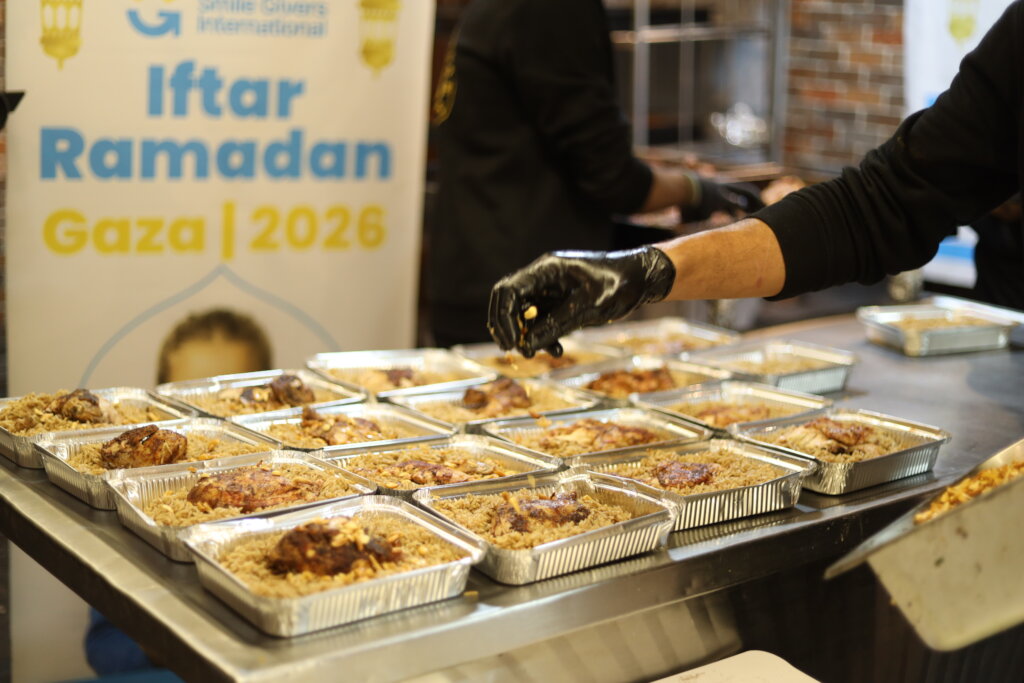 Hot Iftar meals for the Fasting in Gaza and Syria