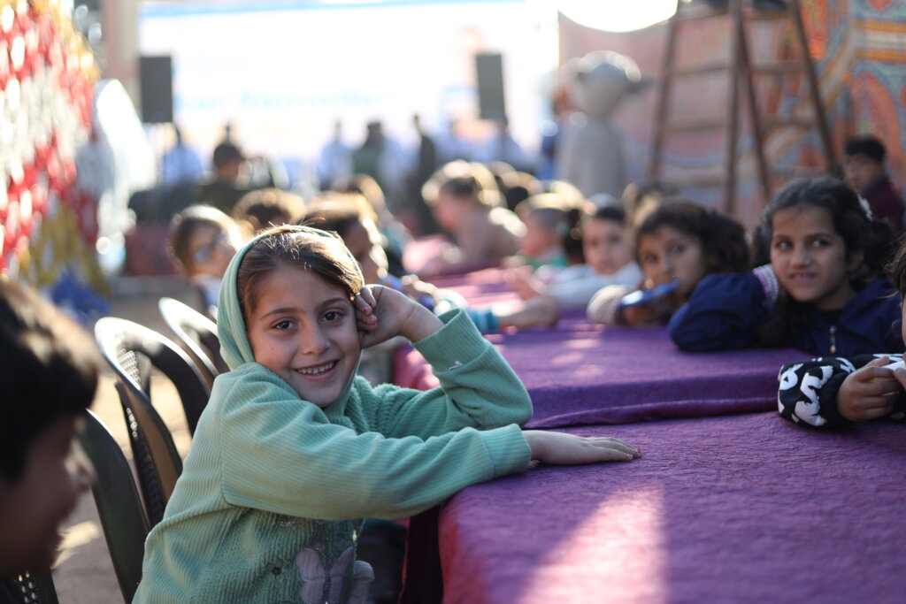 Hot Iftar meals for the Fasting in Gaza and Syria