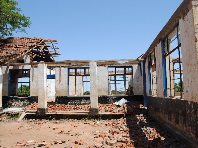 Rebuild a school for 503 determined Ugandan kids
