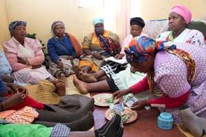 Siyathuthuka SHG members solved the water problem