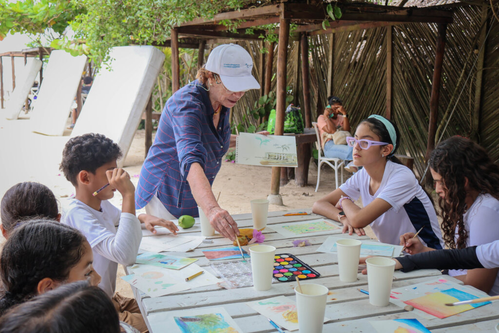 Economically Empowering Women & Kids in Cartagena