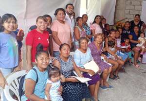 Empowers 1000 women in Acapulco after hurricanes