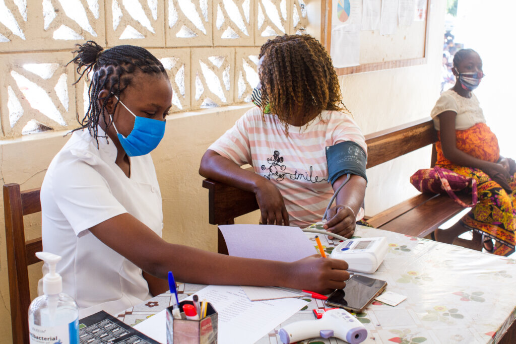 Support Rural Clinicians in Zambia to Save Lives