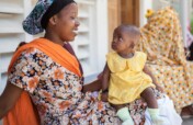 Donate to 4000 HIV+ Victims Of Aid Freeze