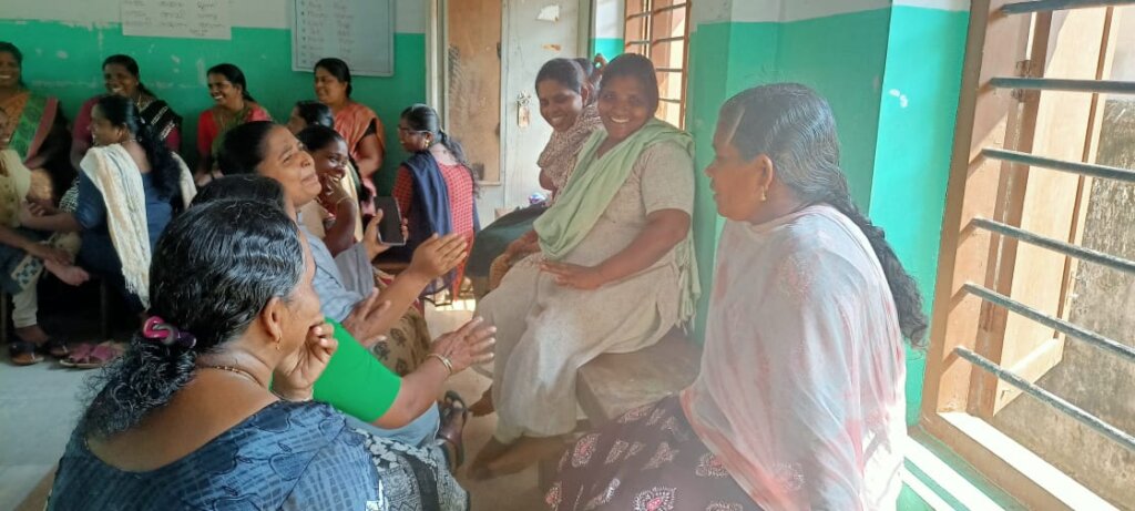MotherSchools: Parenting for Peace in India